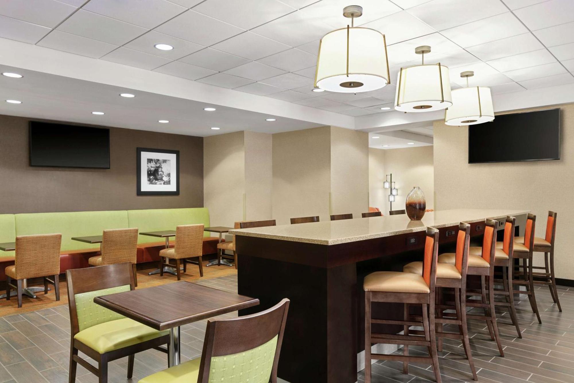 שנטילי Hampton Inn Washington-Dulles International Airport South מראה חיצוני תמונה