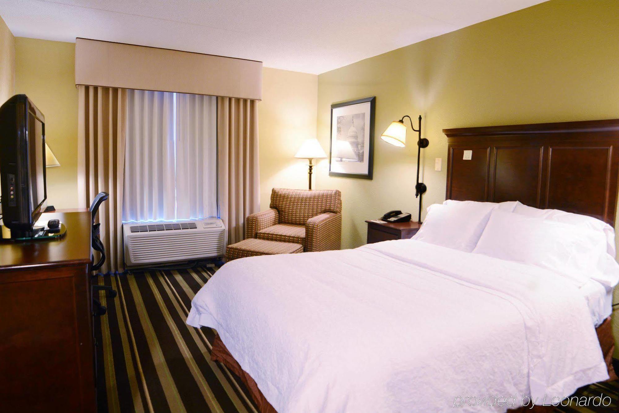 שנטילי Hampton Inn Washington-Dulles International Airport South מראה חיצוני תמונה